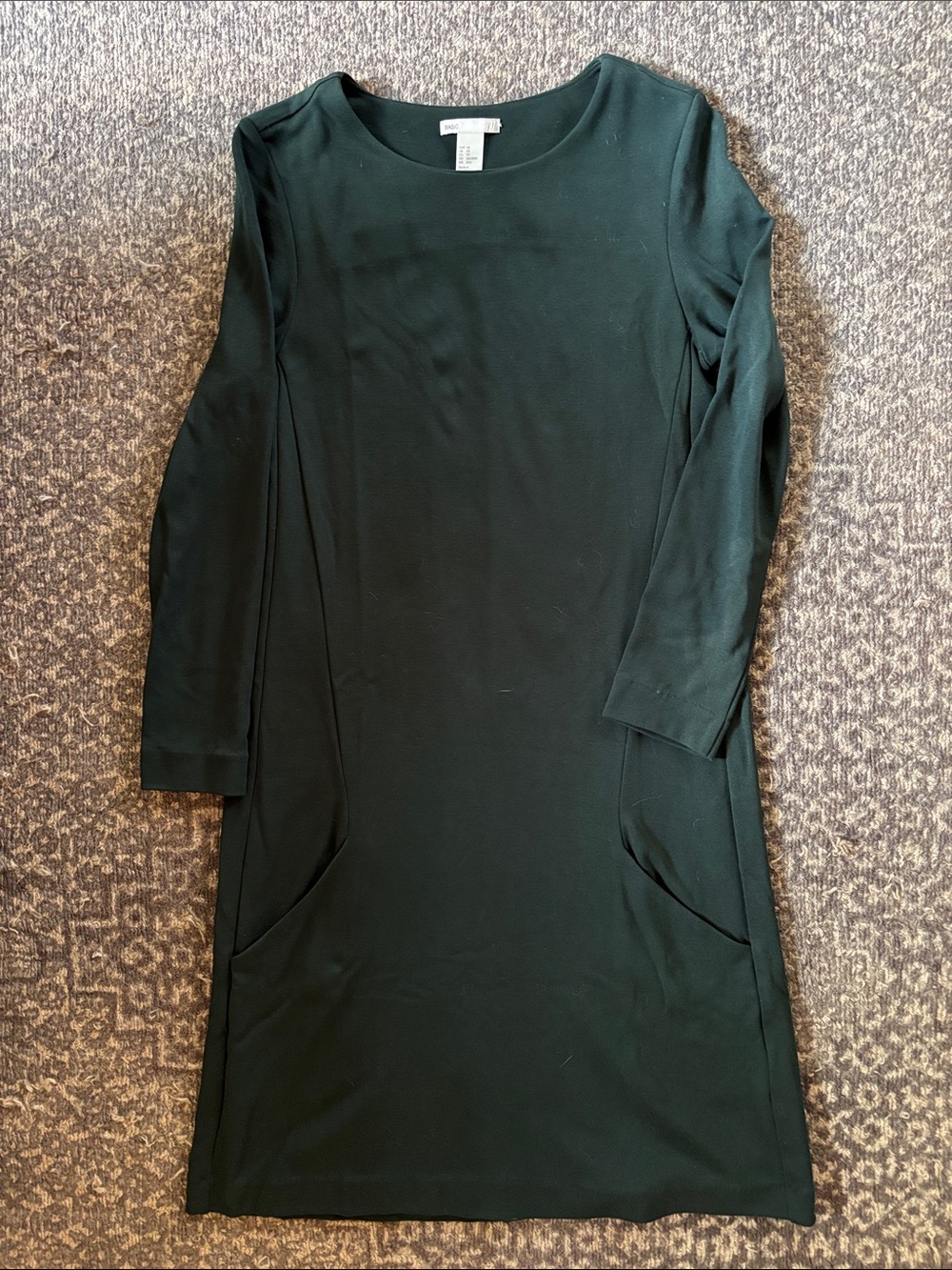 H&M Long Sleeve Dark Green Shift Dress with Pockets